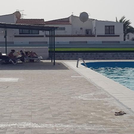 Apartamento Junto A La Piscina Арона Екстериор снимка