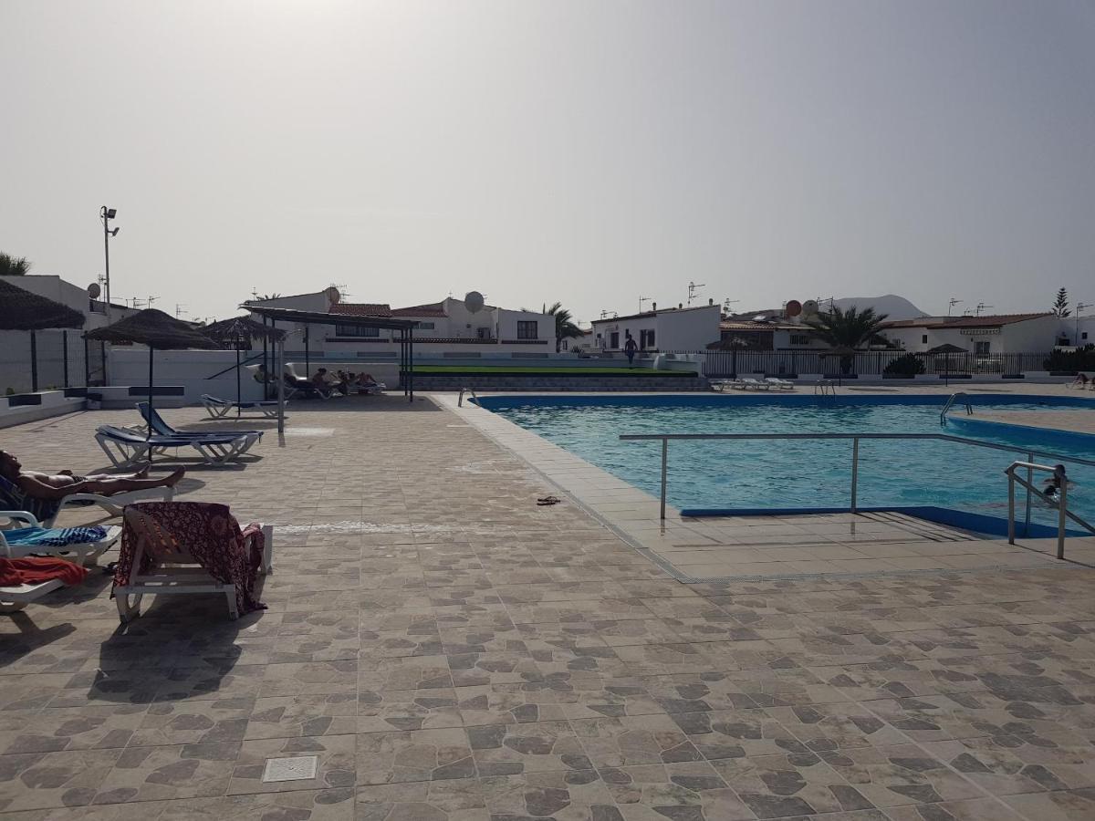Apartamento Junto A La Piscina Арона Екстериор снимка