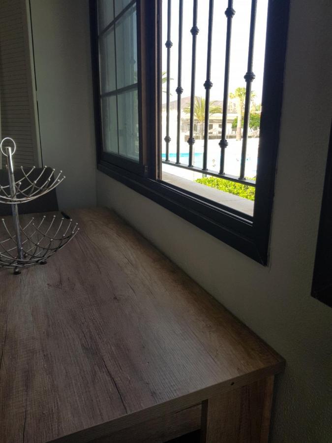 Apartamento Junto A La Piscina Арона Екстериор снимка